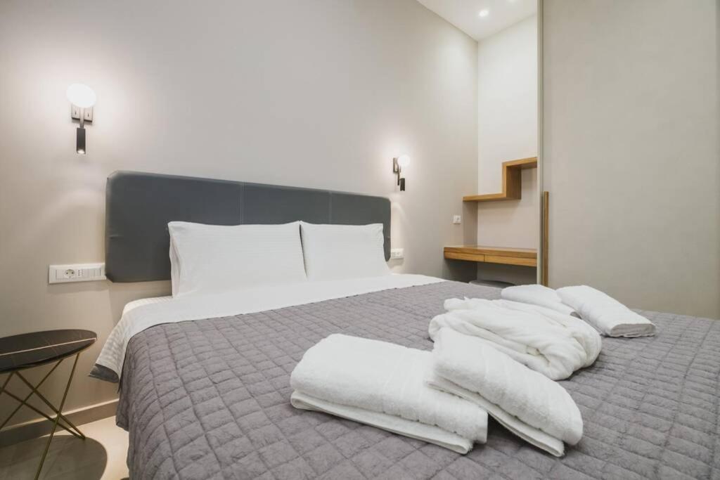 Peris 2 - Central Apt Near Old Town - Ac, Washer Chania  Exteriör bild